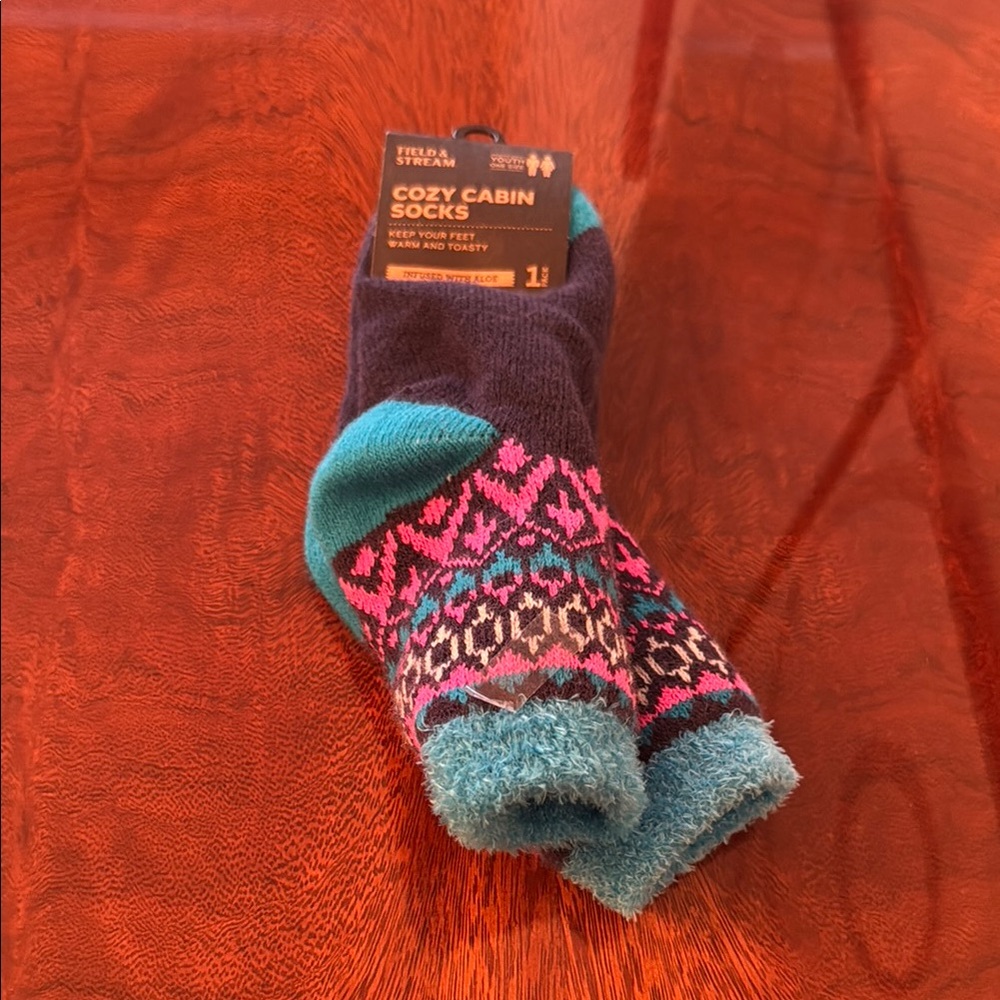 Field & Stream Casual Socks Pink and Blue Nordic Design - Brand new with tag.